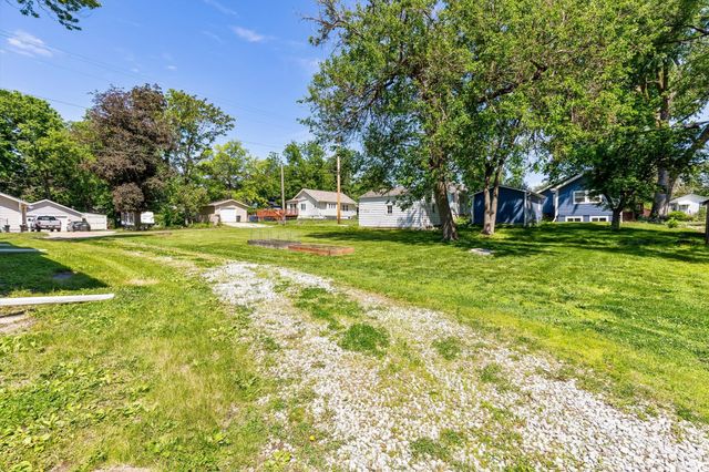 1229 Geil Avenue, Des Moines, IA 50315