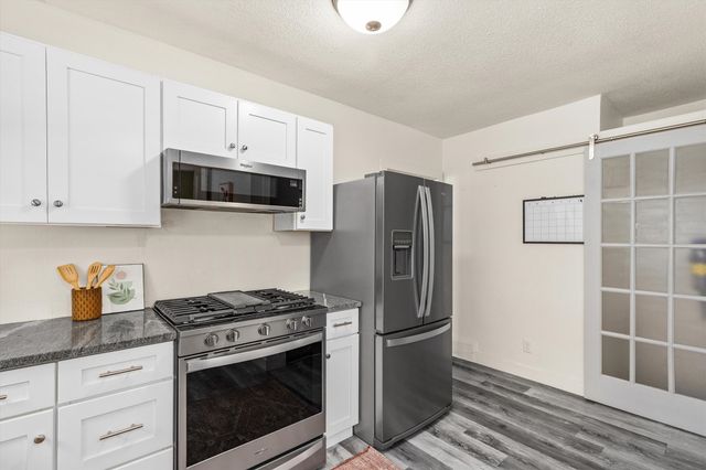 1229 Geil Avenue, Des Moines, IA 50315