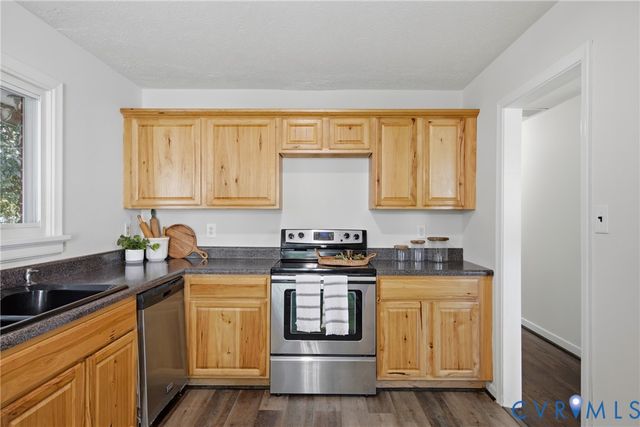 404 Raines Ave, Sandston, VA 23150