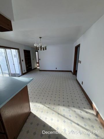 8875 E Miller Road, Durand, MI 48429