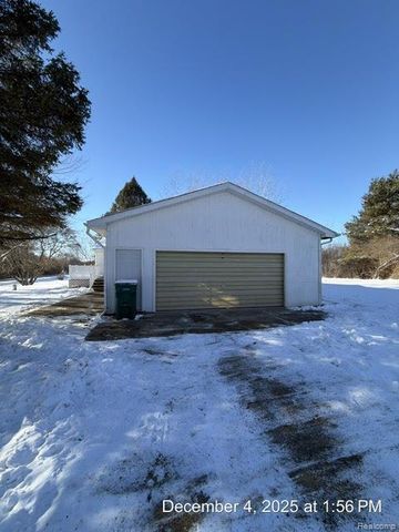 8875 E Miller Road, Durand, MI 48429