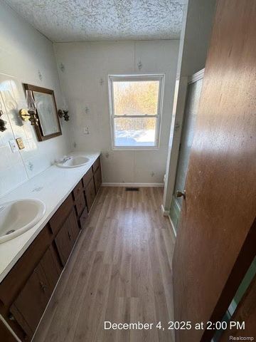 8875 E Miller Road, Durand, MI 48429