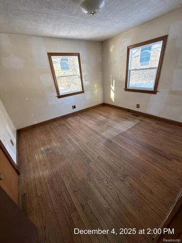 8875 E Miller Road, Durand, MI 48429