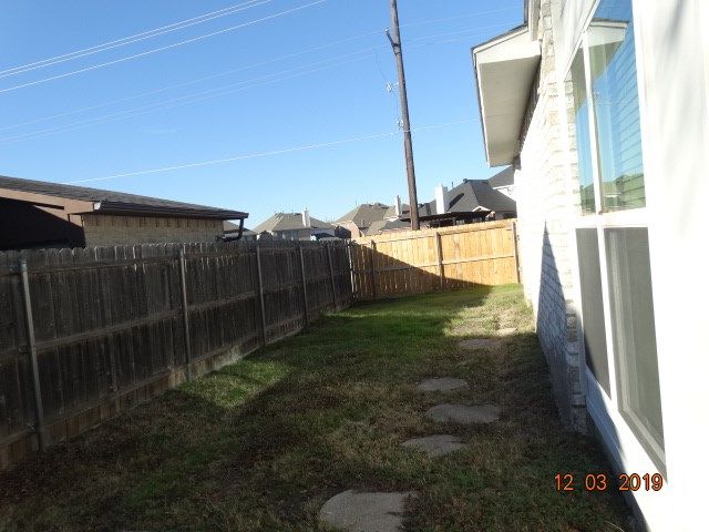 6040 Dooley Drive, The Colony, TX 75056