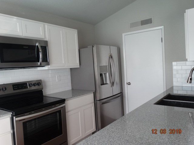 6040 Dooley Drive, The Colony, TX 75056