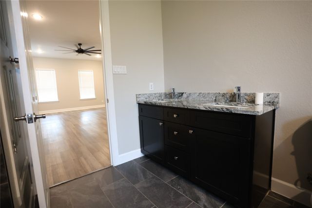 17816 County Road 4072, Kemp, TX 75143