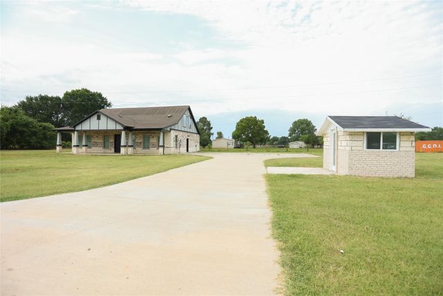 17816 County Road 4072, Kemp, TX 75143