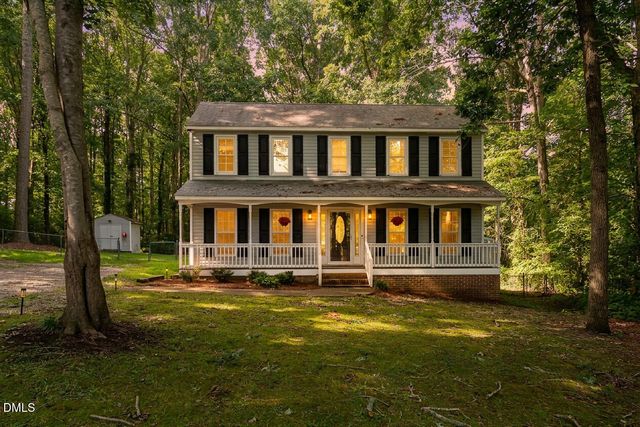 1011 Homestead Place, Zebulon, NC 27597