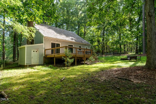 1011 Homestead Place, Zebulon, NC 27597