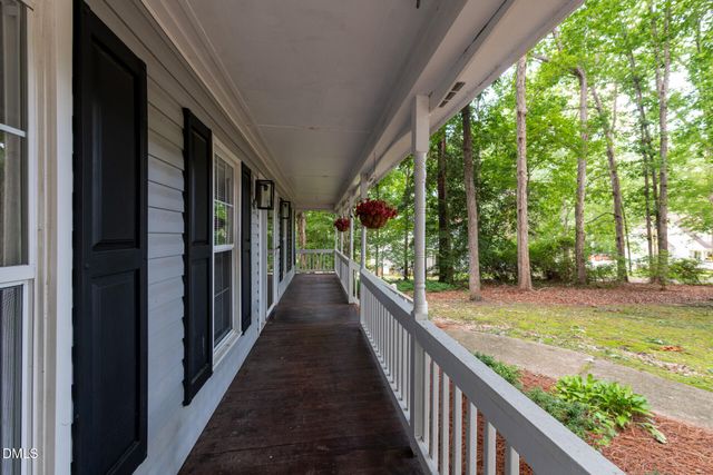 1011 Homestead Place, Zebulon, NC 27597