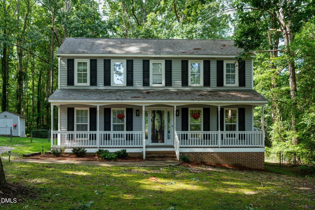 1011 Homestead Place, Zebulon, NC 27597