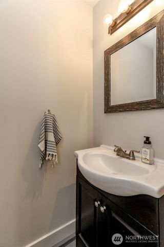 17122 45th Street E, Bonney Lake, WA 98391