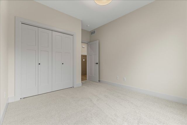 645 NW Rosemont Drive, Waukee, IA 50263