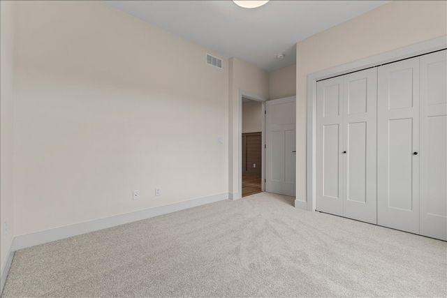 645 NW Rosemont Drive, Waukee, IA 50263