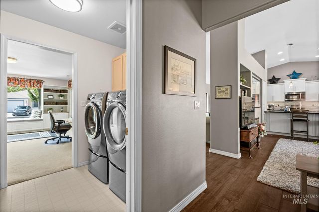 6324 S Peppertree Ave, Boise, ID 83716