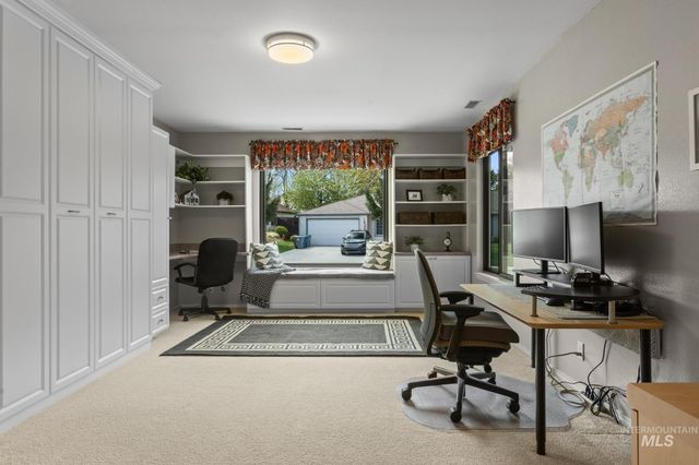 6324 S Peppertree Ave, Boise, ID 83716