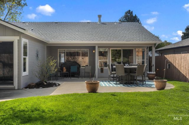 6324 S Peppertree Ave, Boise, ID 83716