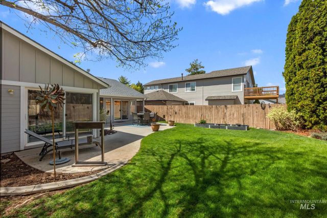 6324 S Peppertree Ave, Boise, ID 83716