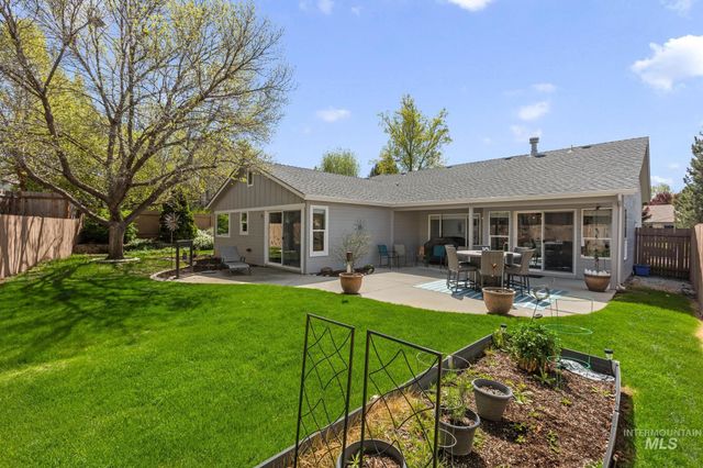 6324 S Peppertree Ave, Boise, ID 83716