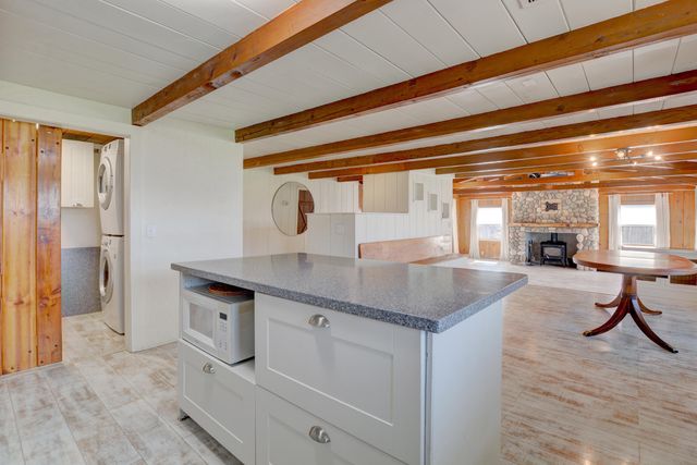 7441 Maple Lane, Central Point, OR 97502