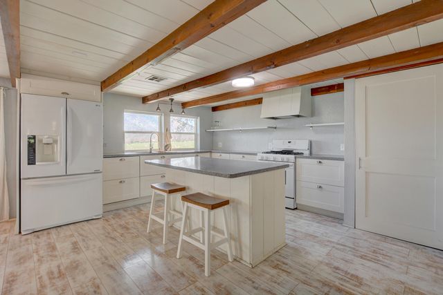 7441 Maple Lane, Central Point, OR 97502