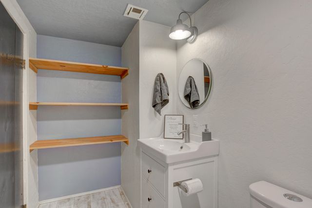 7441 Maple Lane, Central Point, OR 97502