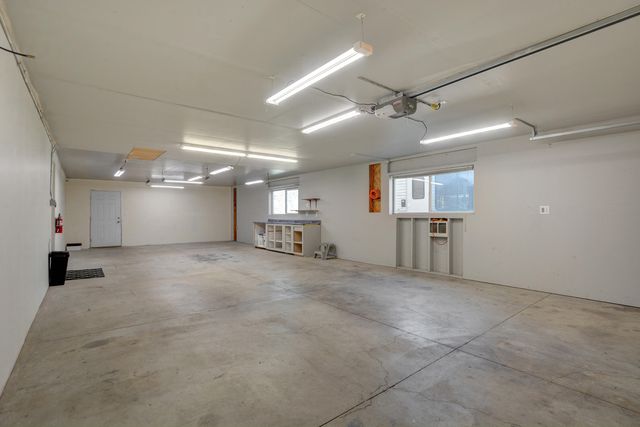 7441 Maple Lane, Central Point, OR 97502