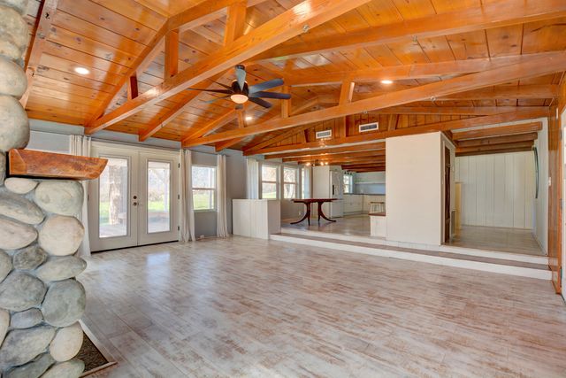 7441 Maple Lane, Central Point, OR 97502