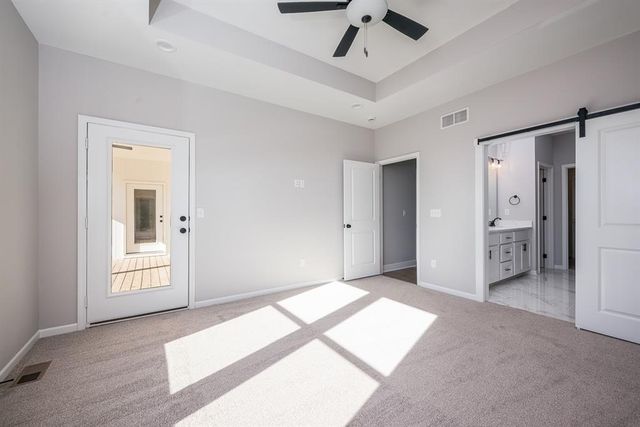 1667 N 156th Street, Basehor, KS 66007