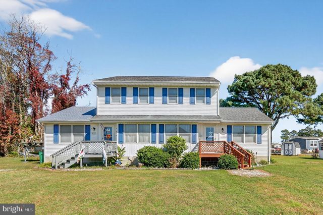 6135 MARTIN LN, Chincoteague Island, VA 23336