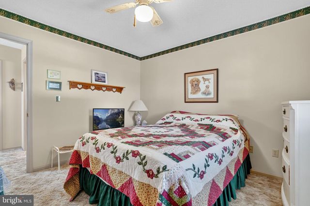 6135 MARTIN LN, Chincoteague Island, VA 23336