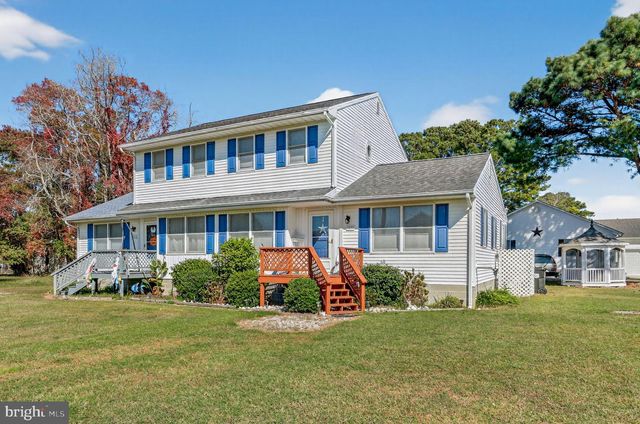 6135 MARTIN LN, Chincoteague Island, VA 23336