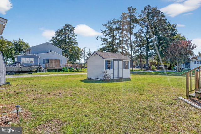 6135 MARTIN LN, Chincoteague Island, VA 23336