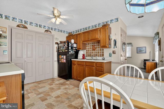 6135 MARTIN LN, Chincoteague Island, VA 23336