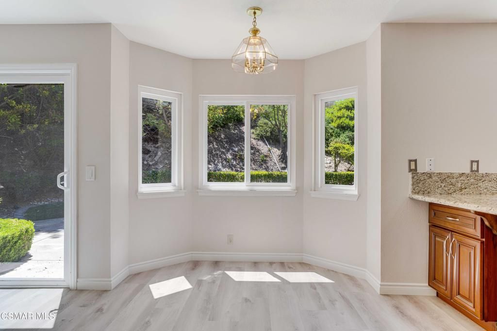 Image 10 of property listing at 3142 Rikkard Drive, Thousand Oaks, CA 91362