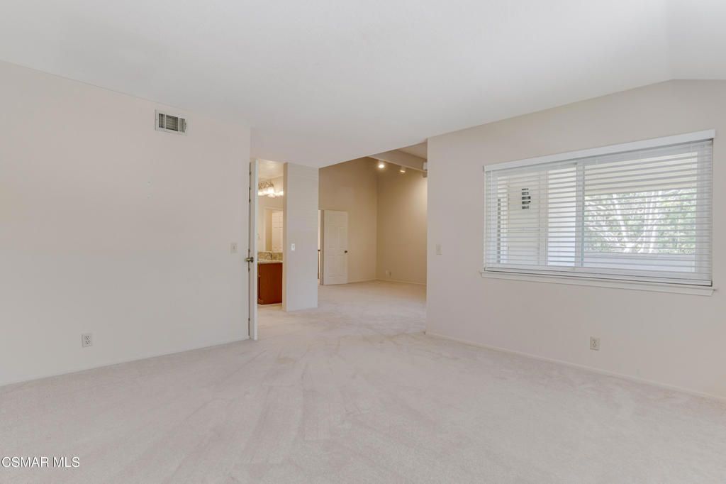 Image 24 of property listing at 3142 Rikkard Drive, Thousand Oaks, CA 91362