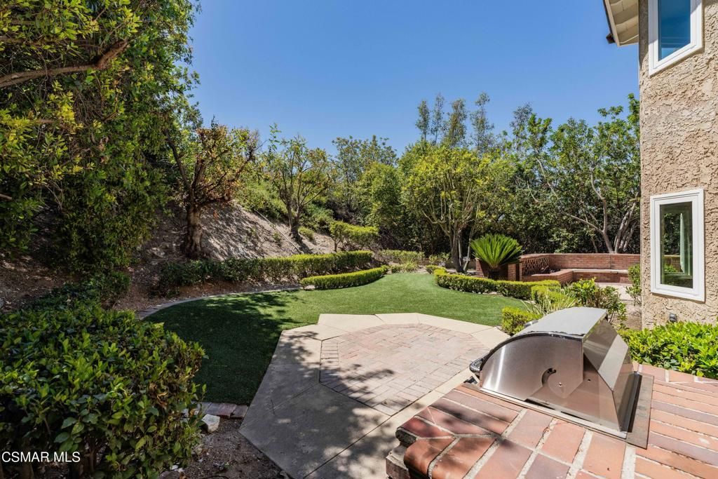 Image 29 of property listing at 3142 Rikkard Drive, Thousand Oaks, CA 91362