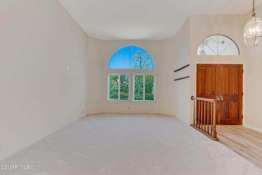 Image 5 of property listing at 3142 Rikkard Drive, Thousand Oaks, CA 91362