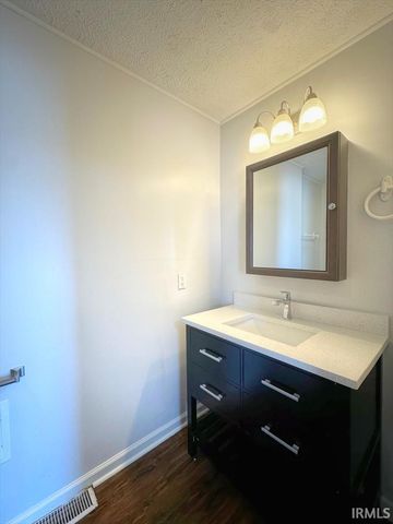 1416 W TATE Street, Kokomo, IN 46901