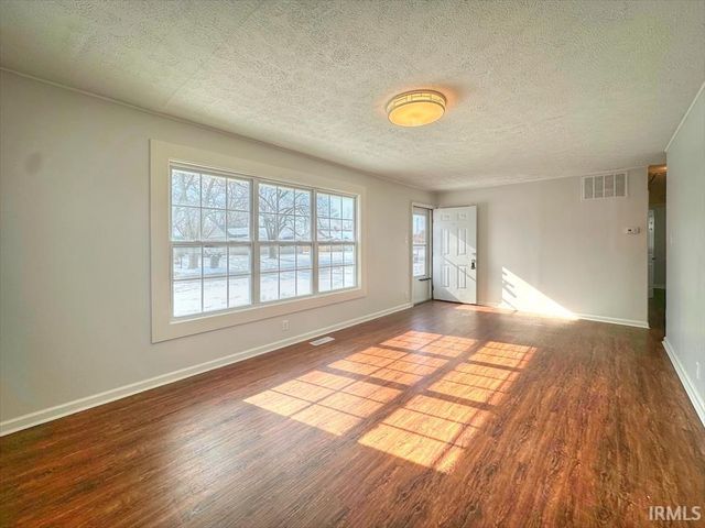 1416 W TATE Street, Kokomo, IN 46901