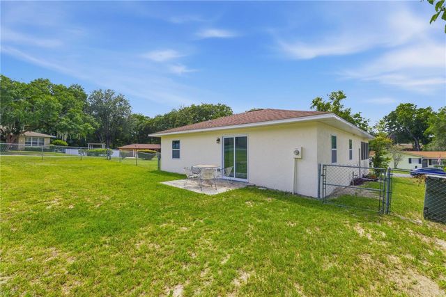 34 LAKE COURT LOOP, Ocala, FL 34472