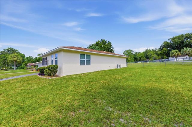 34 LAKE COURT LOOP, Ocala, FL 34472