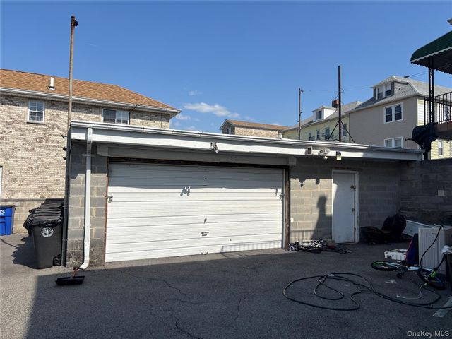 3205 Lafayette Avenue, Bronx, NY 10465