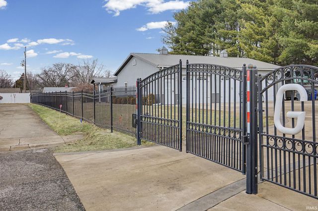 1802 W Monroe Street, Kokomo, IN 46901