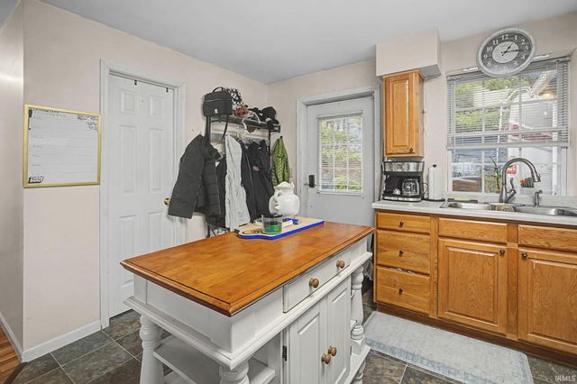 1802 W Monroe Street, Kokomo, IN 46901