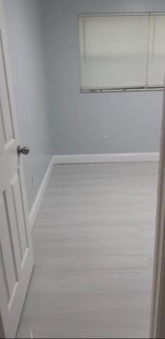 5454 NW 8th, Fort Myers, FL 33907