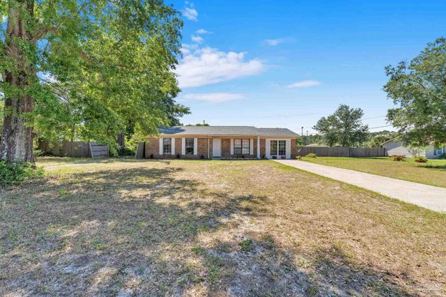 5521 Sunburst Ln, Pensacola, FL 32507