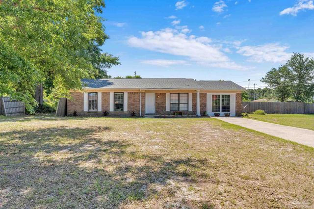 5521 Sunburst Ln, Pensacola, FL 32507