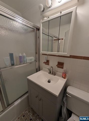 515 Anderson Avenue 6J, Cliffside Park, NJ 07010