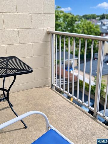 515 Anderson Avenue 6J, Cliffside Park, NJ 07010